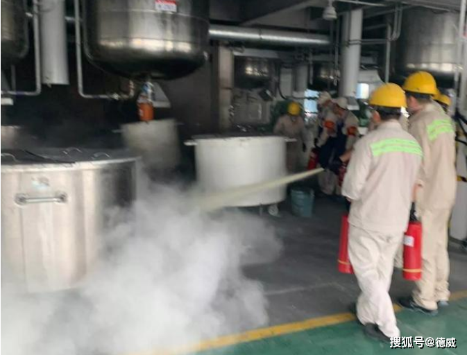 筑牢安全防線，提升應急能力——江蘇德威涂料成功開展火災突發事故綜合應急演練